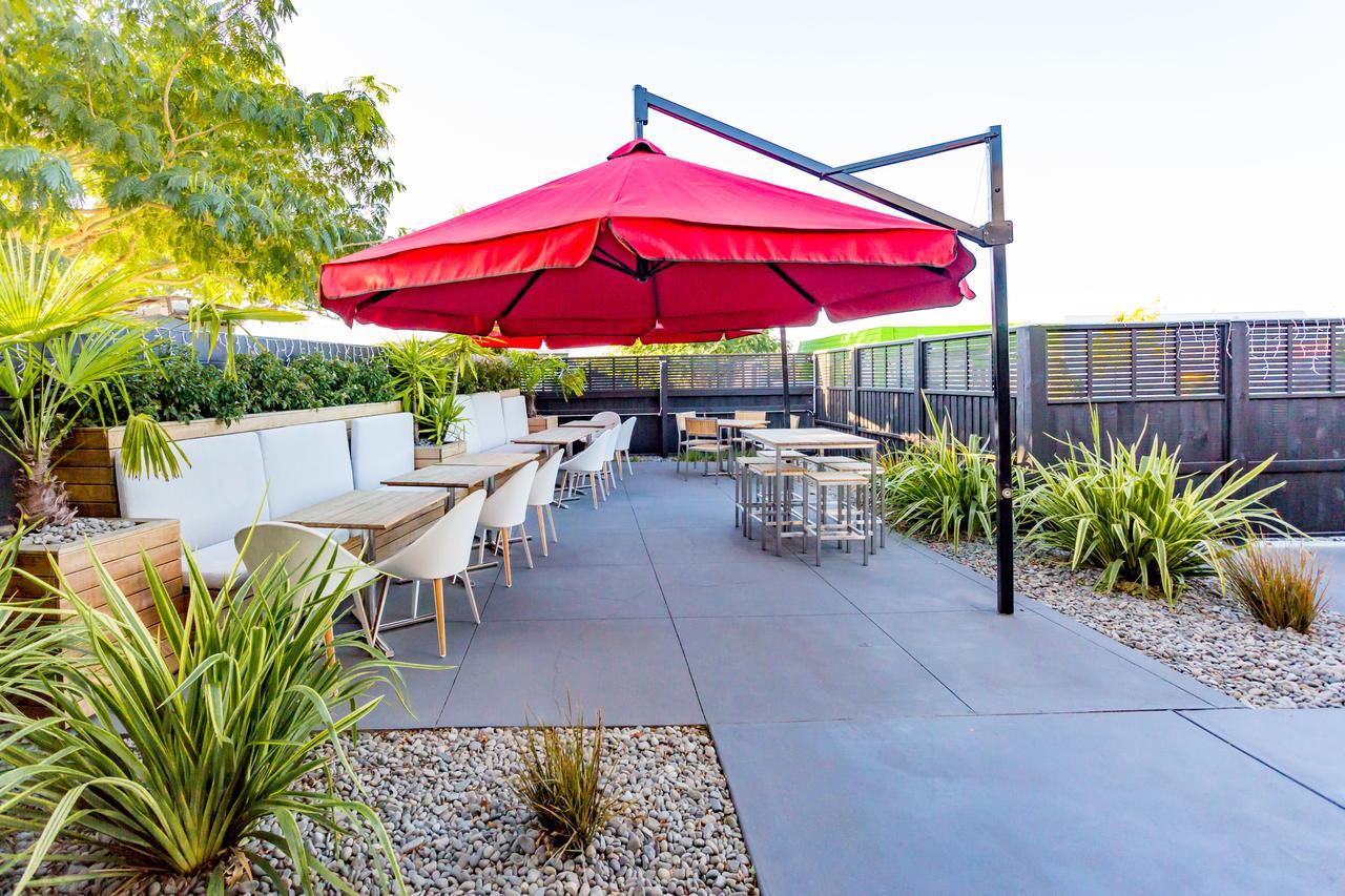 The Redwood Hotel Christchurch Exterior photo
