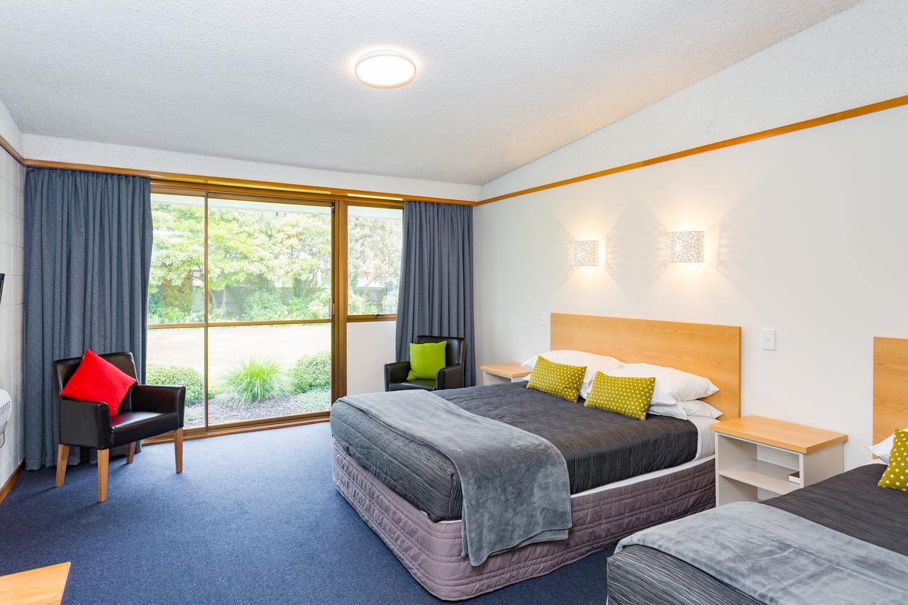 The Redwood Hotel Christchurch Exterior photo