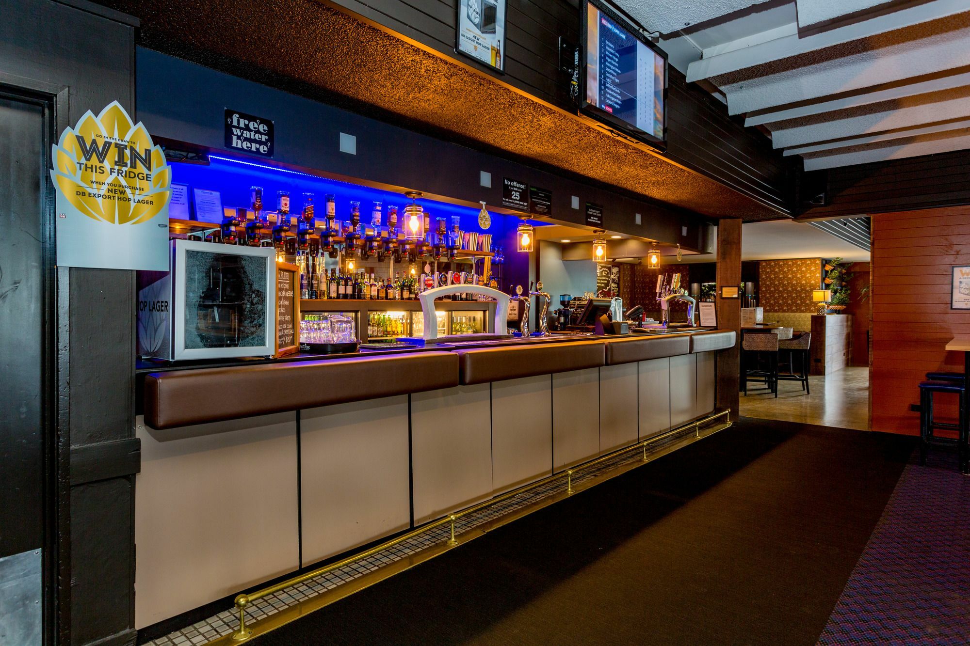 The Redwood Hotel Christchurch Exterior photo